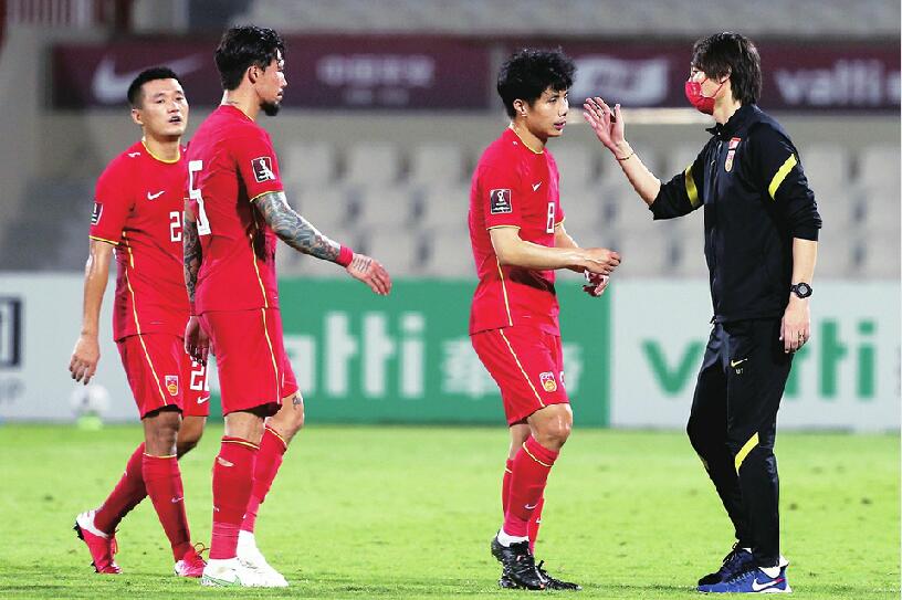 [图]蓉城3-1泰山进8强 罗慕洛任意球双响黄政宇送点